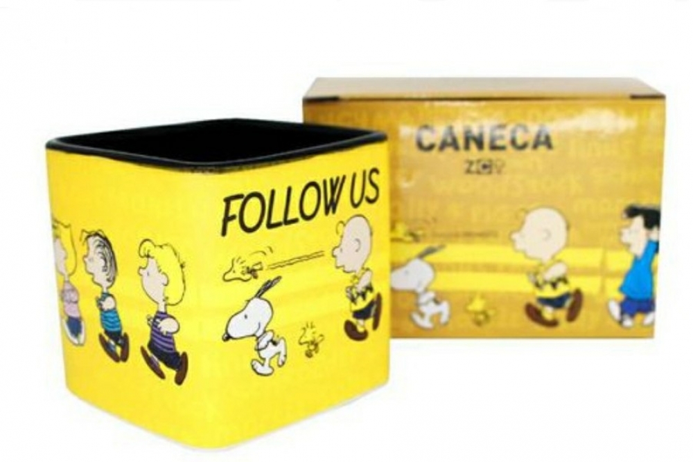 imagem CANECA CUBO SNOOPY FOLLOW US 300ml